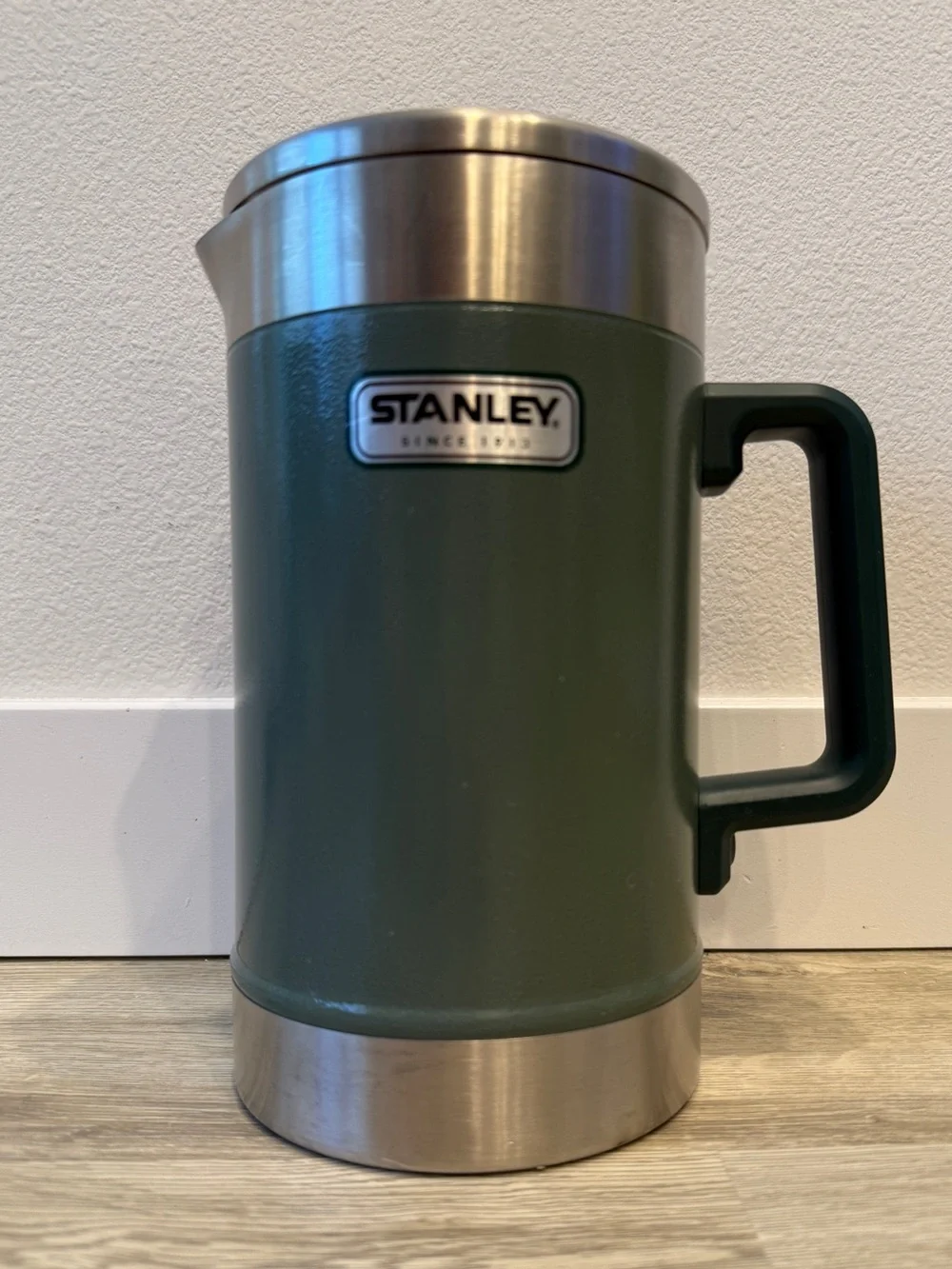 Stanley Classic Stay Hot Coffee French Press 48 oz Stainless Hammertone Green - Picture 2 of 14